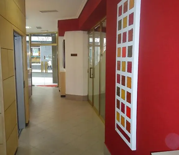 Ξενοδοχείο Altiana 2*